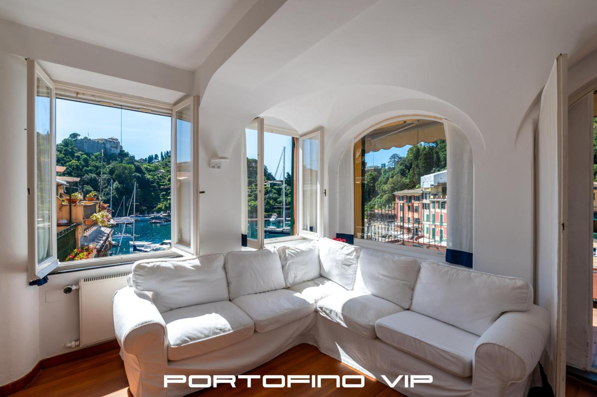 Rooftop Deluxe By Portofinovip Apartment